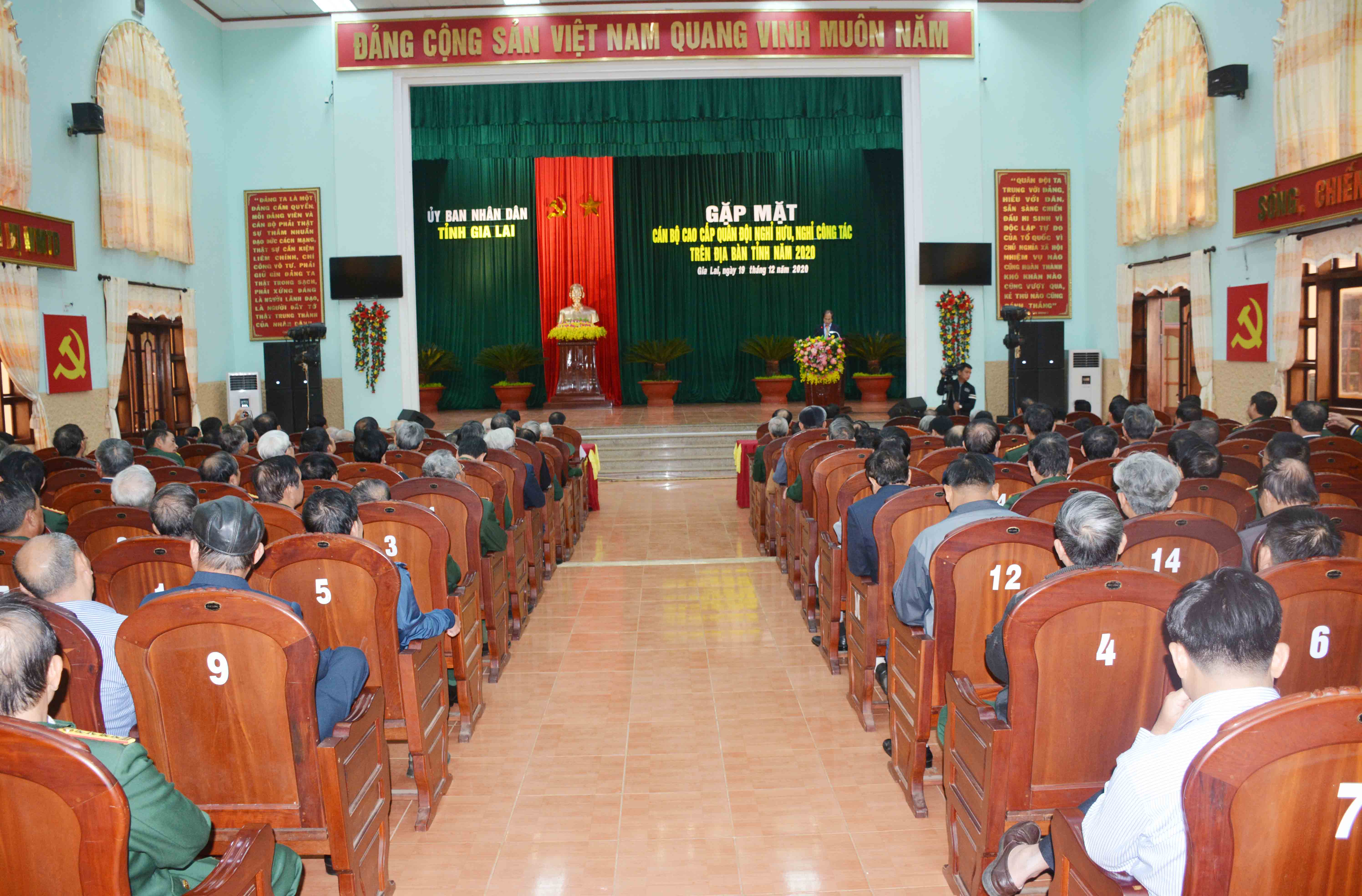 Gia Lai: Gặp mặt cán bộ cấp cao quân đội nghỉ hưu, nghỉ công tác trên địa bàn